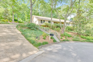 1119 Mountain Terrace, Lookout Mountain, GA 30750