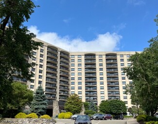 2 Claridge Dr Unit 7 IE, Verona, NJ 07044