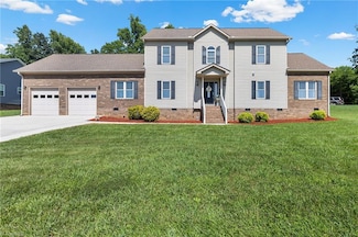 1646 Johnnys Way Rd, Asheboro, NC 27203