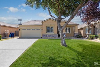 9201 Butterfly Rose Ave, Bakersfield, CA 93311