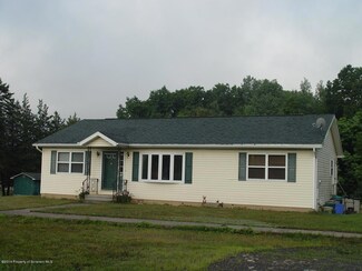 68 Humphrey St, Old Forge, PA 18518