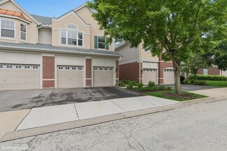 357 Pine Lake Cir, Vernon Hills, IL 60061