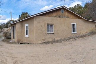 191 County Road 69, Chamisal, NM 87521