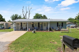 205 Brandon St, Clarkton, MO 63837