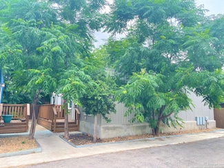 1033 Rivas St Unit 201, San Antonio, TX 78207