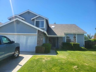 1616 Bluebell St, Lancaster, CA 93535