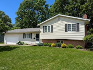 721 Ivan Dr, Kent, OH 44240