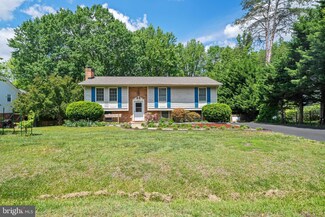 315 Laurel Ave, Fredericksburg, VA 22408