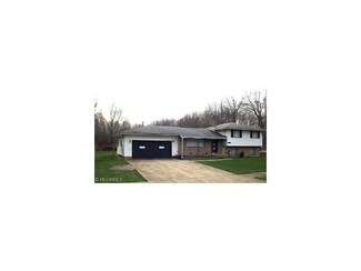 1821 Jackson St SW, Warren, OH 44485