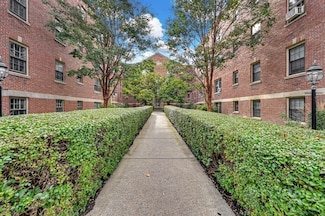 58 Elm St Unit 11, Worcester, MA 01609