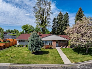 105 Edwards Dr, Walla Walla, WA 99362