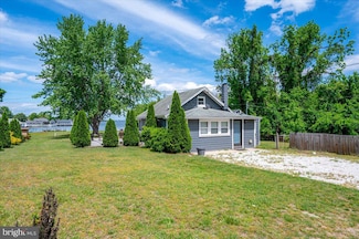 1312 Tuggies Rd, Pasadena, MD 21122
