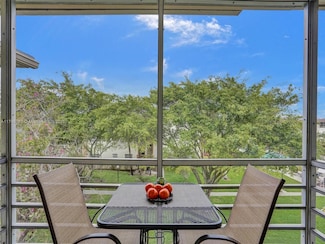16801 NE 13th Ave Unit 305, Miami, FL 33162