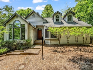 212 Ridgeway Rd, Lake Lure, NC 28746