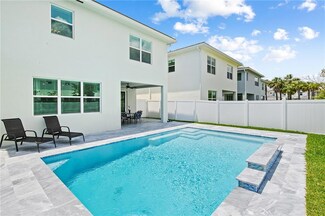 1101 Azul Ct, Lighthouse Point, FL 33064