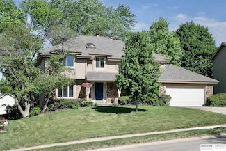 15818 Howard St, Omaha, NE 68118