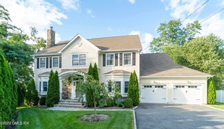 10 Boyd Ln, Riverside, CT 06878