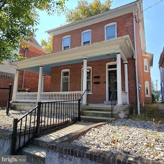 222 Main St, East Greenville, PA 18041