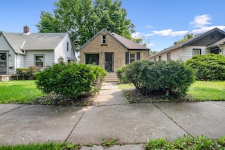 4636 N 19th St, Milwaukee, WI 53209