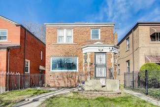 7530 S Yates Blvd, Chicago, IL 60649