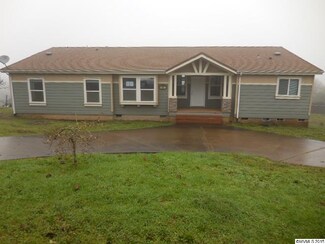 980 SW Hill Dr, Willamina, OR 97396
