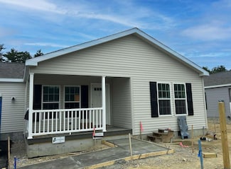9 Friendship Ct, Berwick, ME 03901