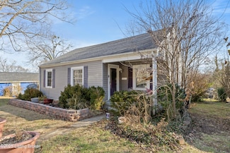 715 Woodland Ave, Frankfort, KY 40601