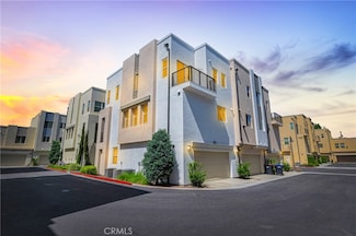 208 Harringay, Irvine, CA 92618