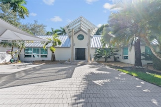 3950 Hardie Ave, Miami, FL 33133