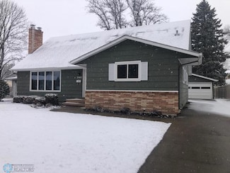 2902 3rd St N, Fargo, ND 58102