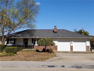 303 W 23rd St, Fort Scott, KS 66701