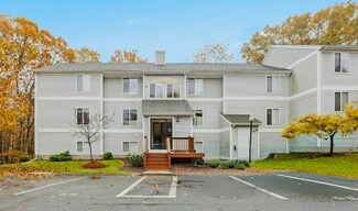 330 Sunderland Rd Unit 87, Worcester, MA 01604
