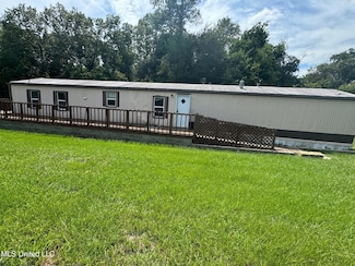 202 Beasley Rd, Hazlehurst, MS 39083
