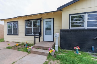 2905 S Roosevelt St, Amarillo, TX 79103