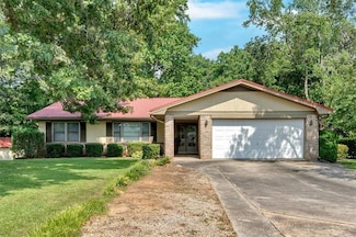 4866 Lilburn Stone Mountain Rd SW, Lilburn, GA 30047
