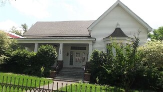 320 E Broadway St, Yazoo City, MS 39194