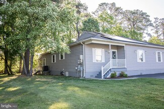 17296 Crab Pot Ln, Piney Point, MD 20674