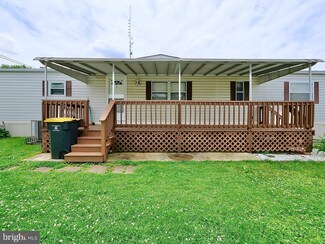 722 Berry Rd, Wilmington, DE 19810