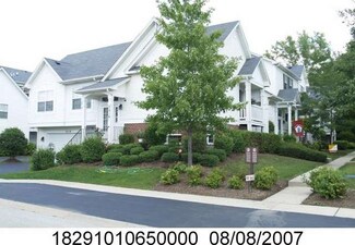 7219 Flagg Creek Dr, La Grange, IL 60525