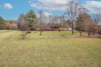 1310 Short Springs Rd, Tullahoma, TN 37388
