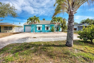815 Lantana Ave, Clearwater Beach, FL 33767