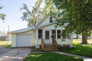 8301 N 28th Ave, Omaha, NE 68112