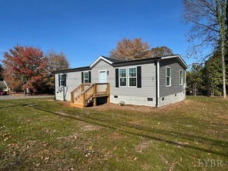 116 Annie St, Appomattox, VA 24522