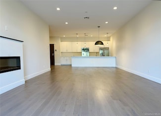 30 Beekman St Unit PH3, Beacon, NY 12508