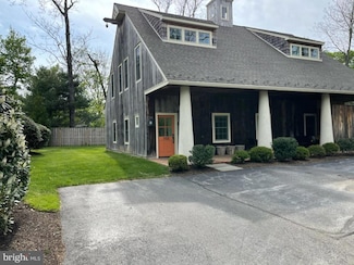 411 W Conestoga Rd Unit 100, Devon, PA 19333