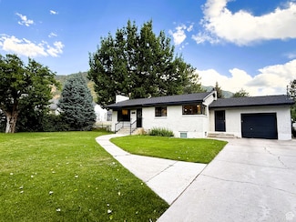 1990 E 400 N, Mapleton, UT 84664