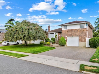 46 Norman Ln, Levittown, NY 11756