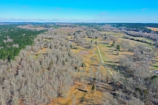 2022 Grant Rd, Grenada, MS 38901
