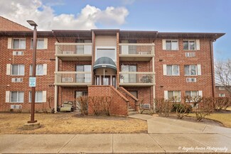 900 N Lakeside Dr Unit 1D, Vernon Hills, IL 60061