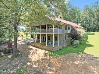 900 Pine Ridge Rd, Lexington, TN 38351